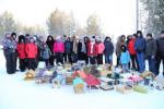 Школьники Содружество "Я-МАЛ"организовали в городе  Ноябрьске акцию «Каждой пичужке – наша кормушка!».